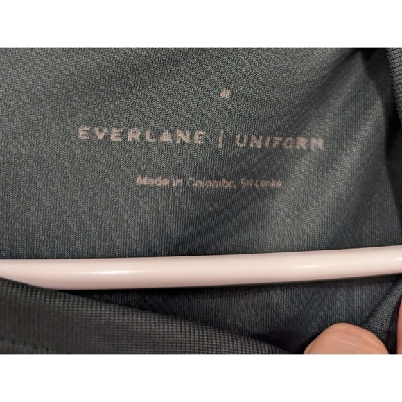 Everlane Dark Green Short Sleeve Uniform Sport Tee Medium - Picture 3 of 3